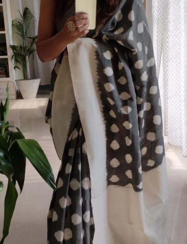 Handloom Ikkat Linen Saree