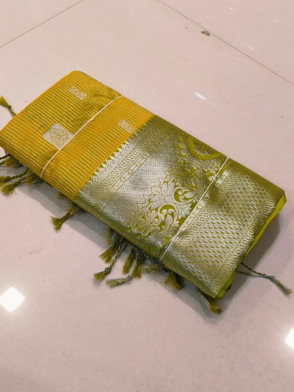 Kanjivaram Handloom Soft Silk Saree - Green