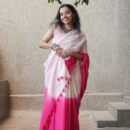 Floral Printed Soft Linen Saree