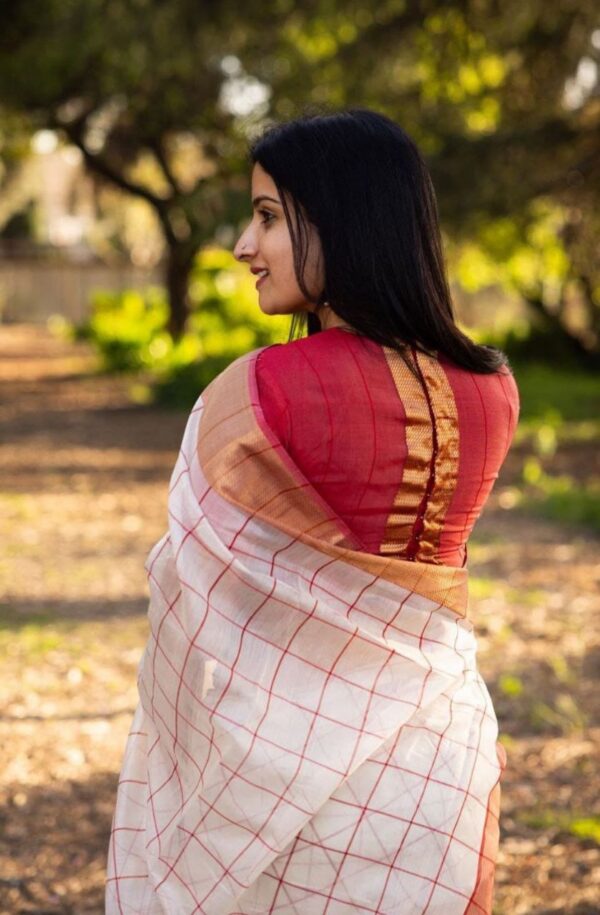 Ethnic Printed Soft Linen Saree