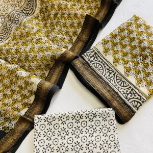 Maheswari Silk Unstitched Dress Material - Green